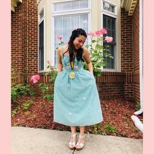 Meet your Posher, Vanessa